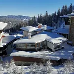 The Golden Nest - 3 Bedroom Family Mountain דירה