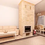 Apartment The Golden Nest - 3 Bedroom Family Mountain *