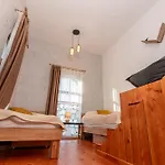 Apartment The Golden Nest - 3 Bedroom Family Mountain