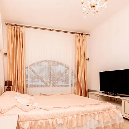 דירה The Golden Nest - 3 Bedroom Family Mountain פמפורובו