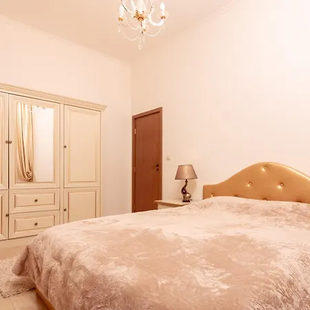The Golden Nest - Luxury Appartement *