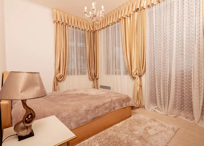 The Golden Nest - 3 Bedroom Family Mountain *