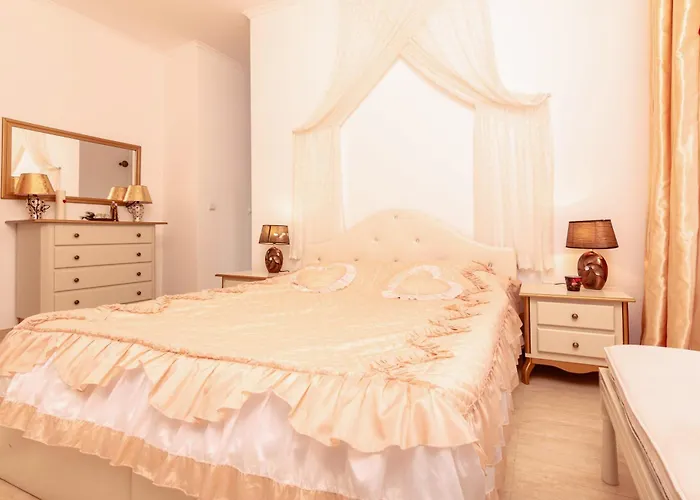 The Golden Nest - 3 Bedroom Family Mountain