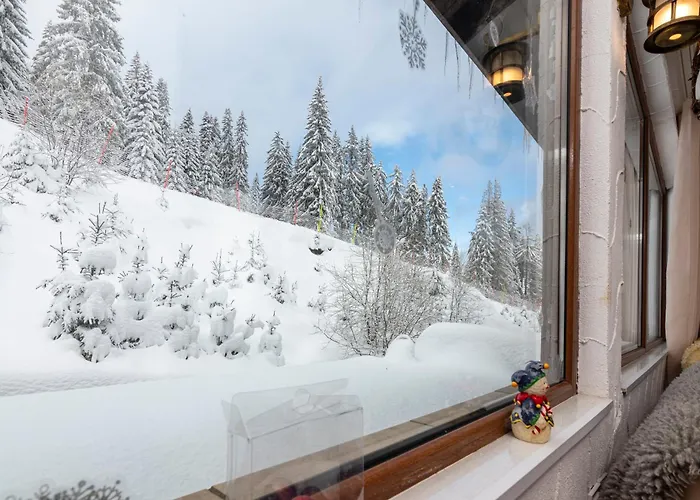 The Golden Nest - 3 Bedroom Family Mountain Pamporovo